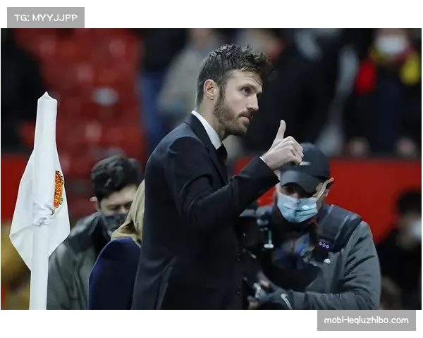 卡里克战术心理建设 球员信心恢复与战术执行力提升的关联分析